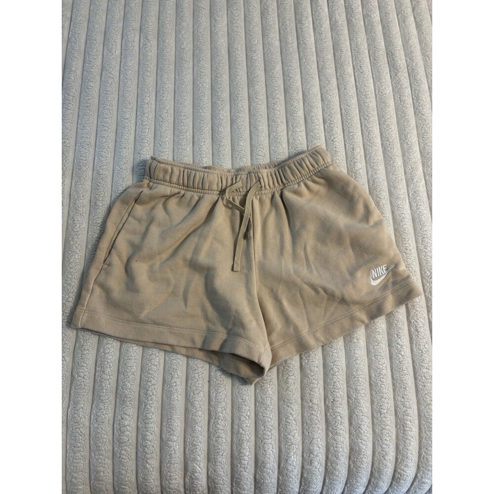 NIKE Club Fleece Mid-Rise Shorts Women's Small Beige Basic Loungewear Vacation